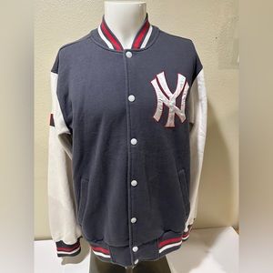 Majestic NY Yankees Sweater Jacket for Men size Medium